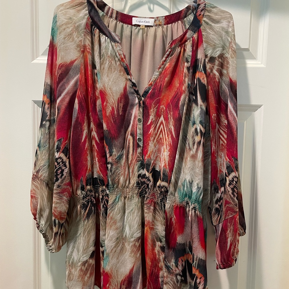 Calvin Klein Red and Gray 3/4 Sleeve Graphic Blouse